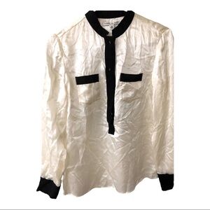Banana republic cream black trim satin look mandarin collar raw hem‎ blouse sz 2
